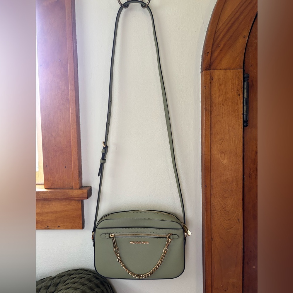 Michael Kors Sage Jet Set Large Saffiano Leather Crossbody Bag